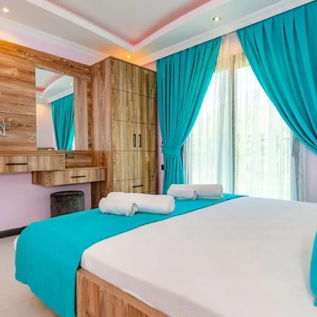 ヴィラ Oreo - 3 Bedroom Holiday With Jaccuzi In Yesiluezuemlue フェティエ