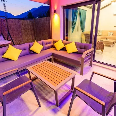 Βίλα Oreo - 3 Bedroom Holiday With Jaccuzi In Yesiluezuemlue Φετιγιέ